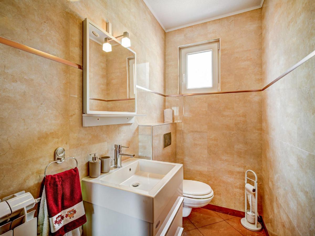 Apartment Tommy-2 By Interhome Kmeti エクステリア 写真